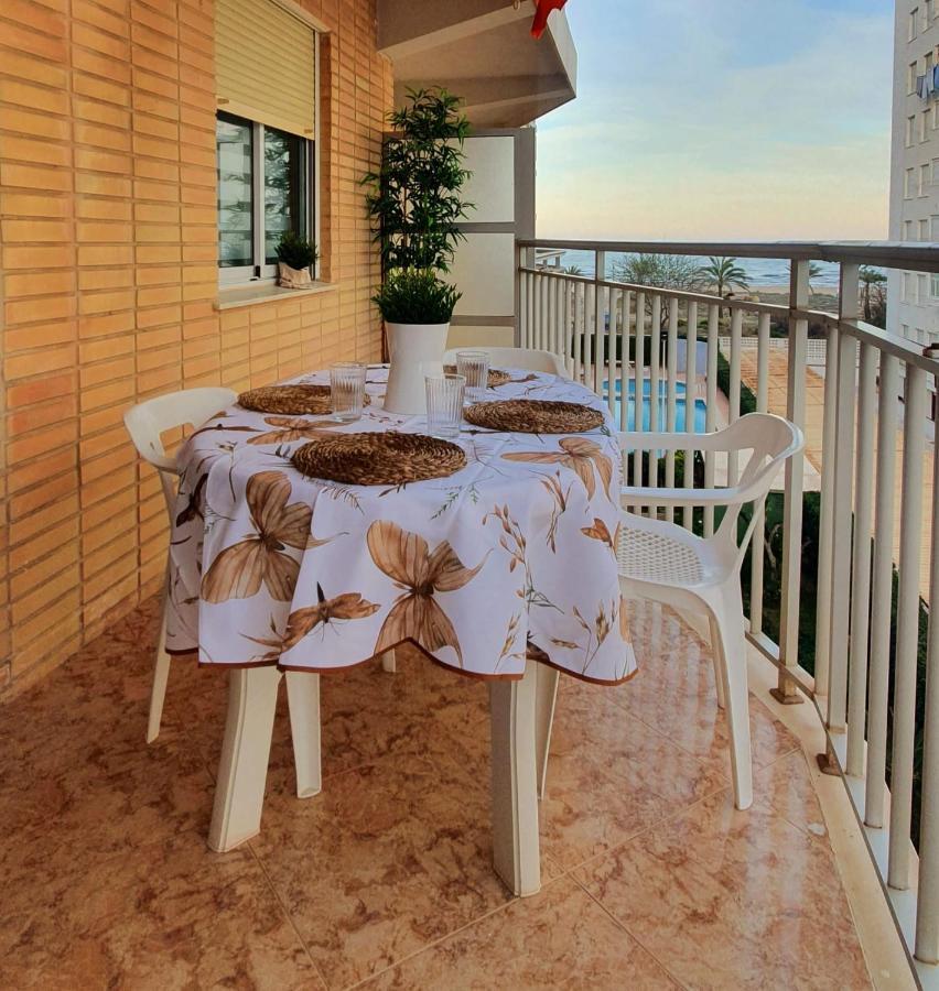 Monela Front Beach Solo Familias Playa de Gandia Exterior photo